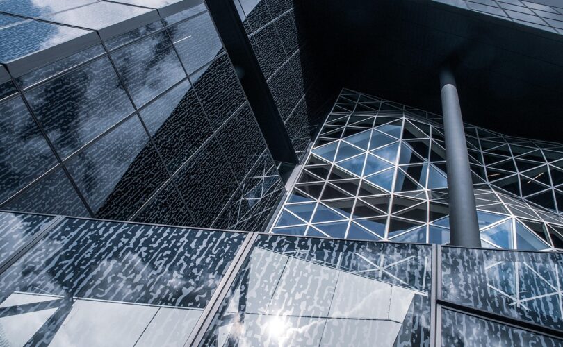 Glas en ventilatieroosters combineren